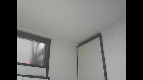 R online show from October 14, 2025, 4:19 pm