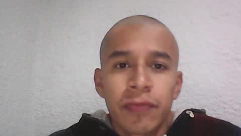 R online show from June 18, 2026, 3:29 am