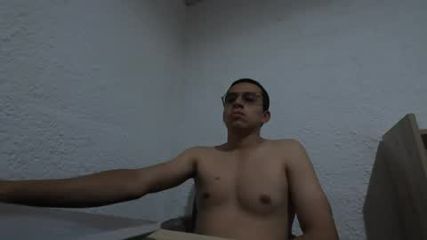 Snapshot of fabiar11 chatting on July 30, 2026, 10:31 pm R online show from July 30, 2026, 10:31 pm