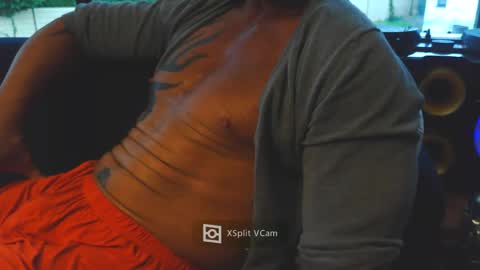 fabxxxl online show from October 6, 2025, 7:50 am