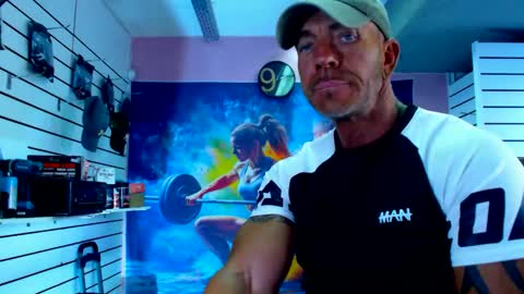 fabxxxl online show from October 11, 2025, 12:04 pm