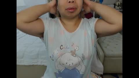 facecum01 online show from April 16, 2026, 2:56 am