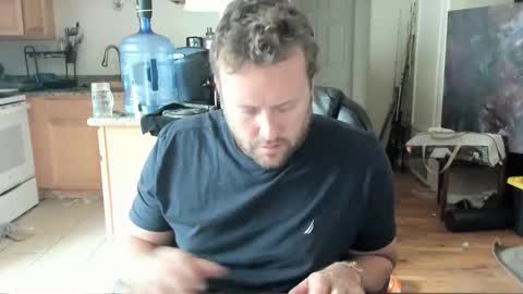 Hungwun online show from November 16, 2025, 4:56 pm