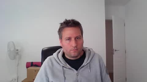 faer_087 online show from November 3, 2025, 9:21 am