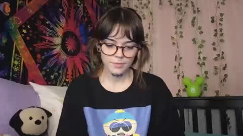 Snapshot of faerienugs chatting on January 11, 2026, 12:37 am Faerie 3 online show from January 11, 2026, 12:37 am