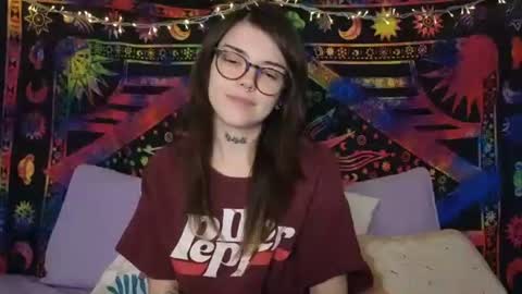 Snapshot of faerienugs chatting on February 23, 2026, 12:19 am Faerie 3 online show from February 23, 2026, 12:19 am