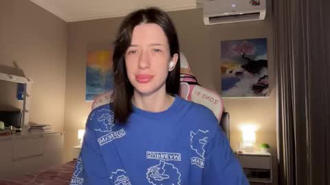 Snapshot of fairy_bloomix chatting on October 22, 2025, 9:20 am Bloom online show from October 22, 2025, 9:20 am