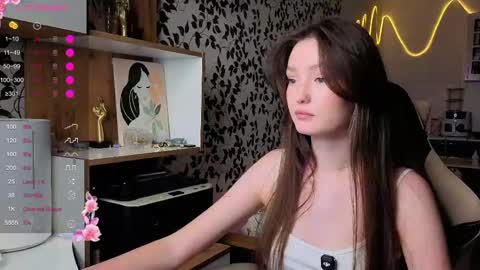 Snapshot of fairy_lina chatting on June 4, 2026, 4:35 pm lina online show from June 4, 2026, 4:35 pm