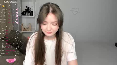 Kate online show from October 8, 2025, 1:25 am