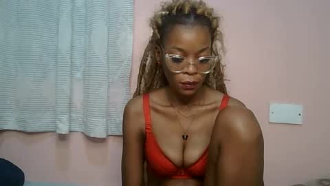 faizah_ online show from May 16, 2026, 10:41 pm
