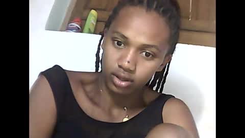 Snapshot of falielyse chatting on September 12, 2025, 4:34 am falielyse online show from September 12, 2025, 4:34 am