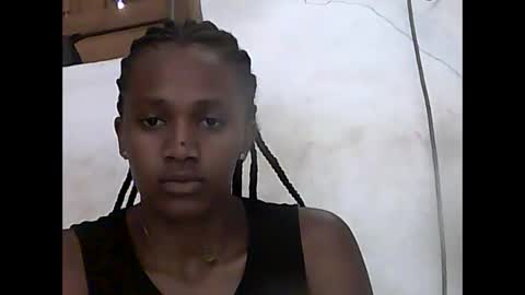 Snapshot of falielyse chatting on October 11, 2025, 10:14 am falielyse online show from October 11, 2025, 10:14 am