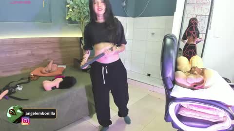 Snapshot of fallen_angel999777 chatting on April 29, 2026, 5:30 pm Megan 630 1330 -5 online show from April 29, 2026, 5:30 pm