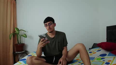 FallGays online show from November 28, 2025, 12:46 am