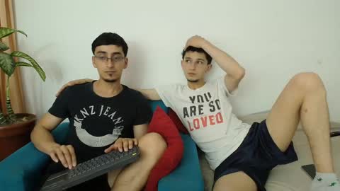 FallGays online show from April 17, 2026, 2:58 am