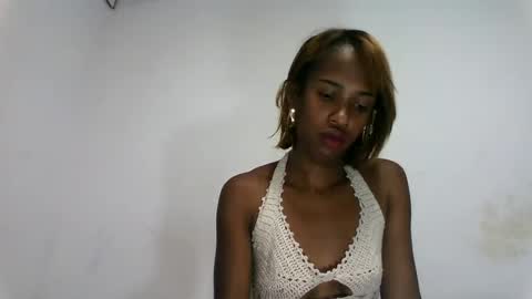 Snapshot of fallinah01 chatting on July 29, 2026, 3:59 am fallinah01 online show from July 29, 2026, 3:59 am