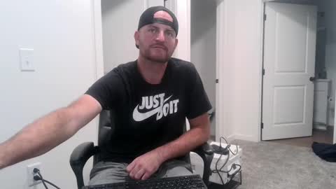 Daddy online show from October 8, 2025, 11:19 am