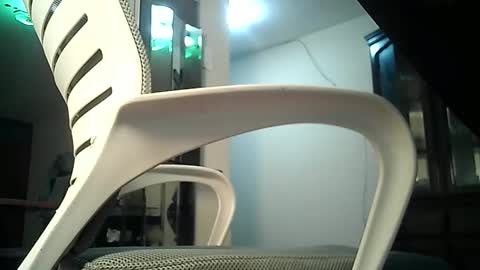 Snapshot of fallwithlove chatting on February 27, 2026, 6:13 am Love online show from February 27, 2026, 6:13 am