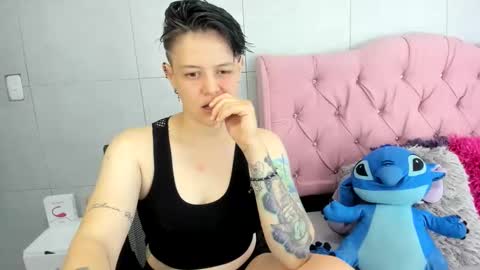 FANNY online show from November 11, 2025, 2:00 am