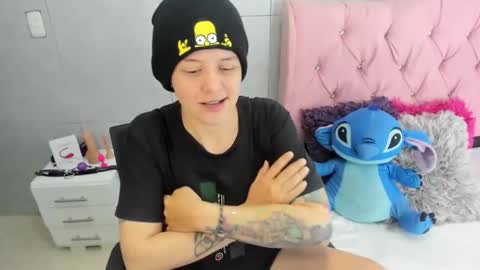 FANNY online show from December 17, 2025, 3:45 am