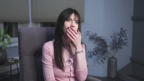 Kim online show from April 22, 2026, 7:48 pm