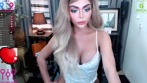 Snapshot of fantacyoflove chatting on May 2, 2026, 8:58 pm YASI online show from May 2, 2026, 8:58 pm