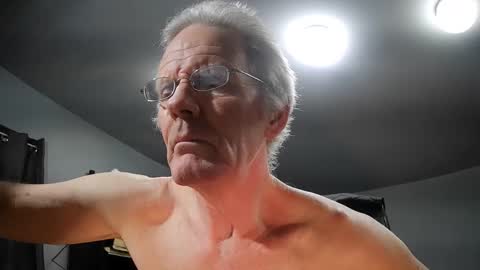 fantasyresort online show from January 13, 2025, 4:07 am