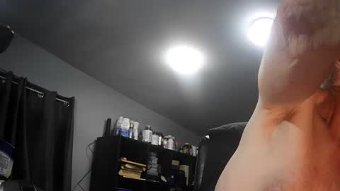 fantasyresort online show from March 9, 2025, 4:27 am