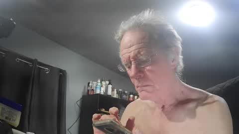 fantasyresort online show from February 15, 2026, 4:09 am