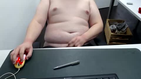 Cardi online show from November 13, 2025, 7:46 pm