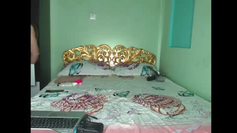 Snapshot of farfalina_hot chatting on February 23, 2025, 3:56 am farfalina online show from February 23, 2025, 3:56 am