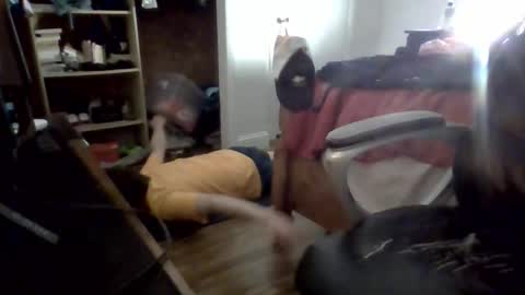 farmboy2398 online show from December 3, 2025, 4:53 am