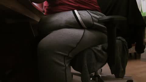 Snapshot of fat_bubble chatting on January 4, 2025, 4:43 pm Fat Bernd online show from January 4, 2025, 4:43 pm