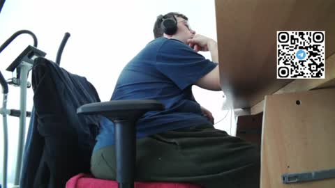 Snapshot of fat_bubble chatting on July 5, 2026, 4:14 pm Fat Bernd online show from July 5, 2026, 4:14 pm