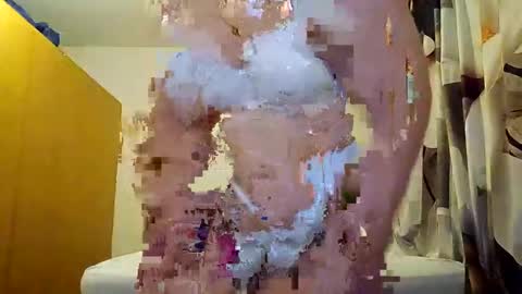 AyleenV online show from October 20, 2025, 5:52 am