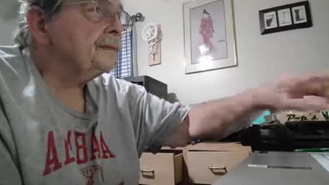 Snapshot of fatdickad chatting on November 16, 2025, 3:39 pm fatdickad online show from November 16, 2025, 3:39 pm