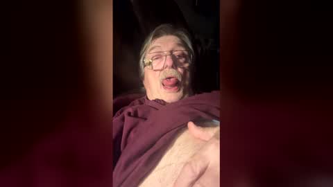 Snapshot of fatdickad chatting on February 3, 2026, 10:31 am fatdickad online show from February 3, 2026, 10:31 am