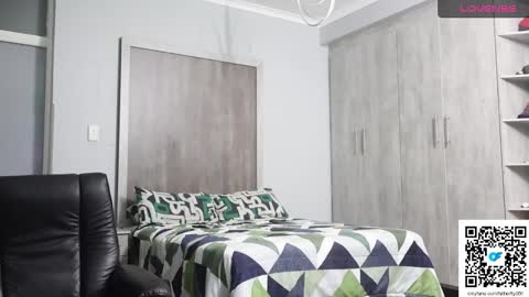 fatherfly001 online show from March 26, 2026, 8:42 am