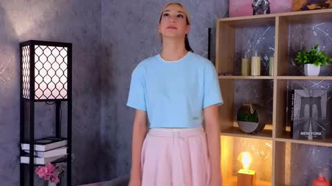 Snapshot of fatimajoubert chatting on October 6, 2025, 7:22 pm Mary online show from October 6, 2025, 7:22 pm