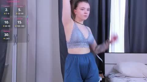 Snapshot of fatimajoubert chatting on October 9, 2025, 3:15 am Mary online show from October 9, 2025, 3:15 am