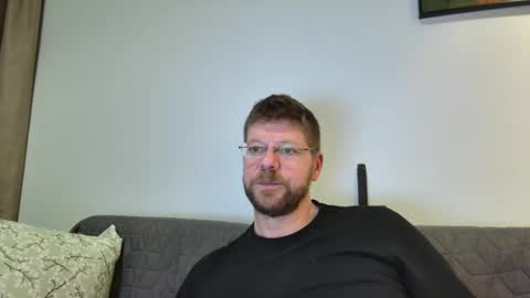 Snapshot of fattenmenow chatting on December 19, 2024, 7:40 pm fattenmenow online show from December 19, 2024, 7:40 pm