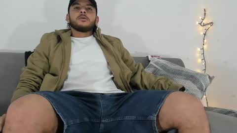 favid95 online show from January 13, 2025, 8:58 pm