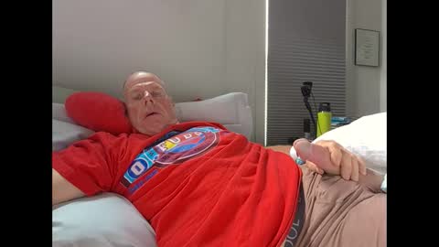 fcancellara online show from October 9, 2025, 4:49 pm