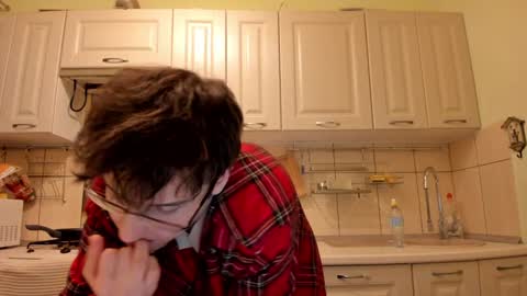 Snapshot of fckmikh chatting on December 16, 2024, 5:43 pm Michael online show from December 16, 2024, 5:43 pm