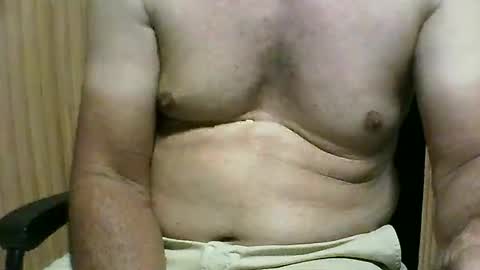 Snapshot of fdphomen chatting on September 21, 2025, 2:19 pm fdphomen online show from September 21, 2025, 2:19 pm