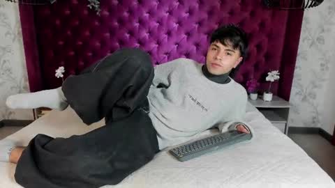 Fede online show from July 13, 2026, 4:04 am