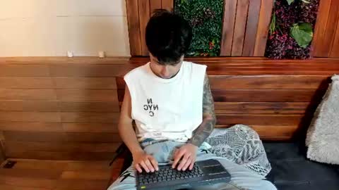 Fede online show from July 24, 2026, 5:05 am