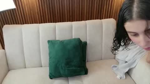 Snapshot of feelina_firesoul chatting on March 13, 2026, 6:47 pm Feelena online show from March 13, 2026, 6:47 pm
