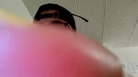 Snapshot of feelina_firesoul chatting on May 4, 2026, 11:01 pm Feelena online show from May 4, 2026, 11:01 pm