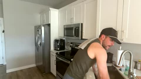 Snapshot of feetlovergh2 chatting on June 10, 2026, 7:57 pm Ethan Slayher online show from June 10, 2026, 7:57 pm